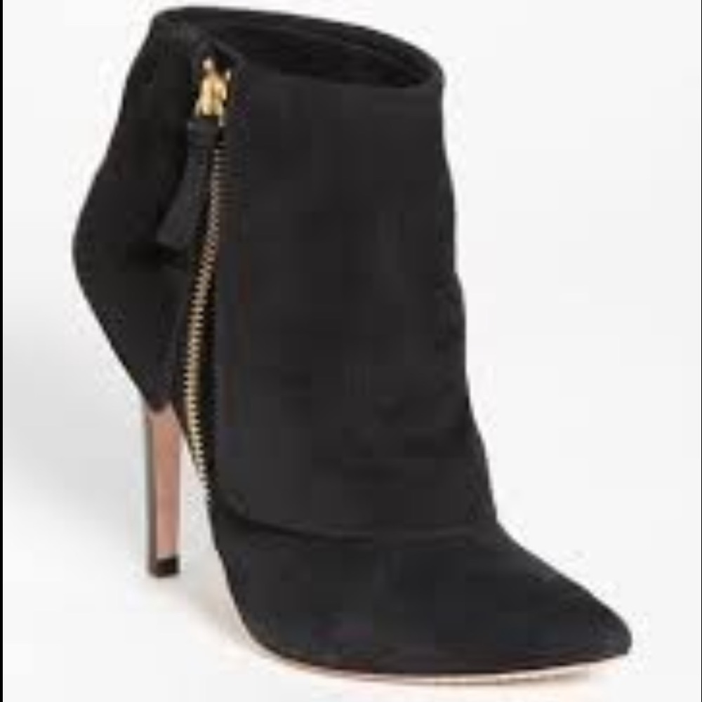 NWT ALICE + OLIVIA dawson booties